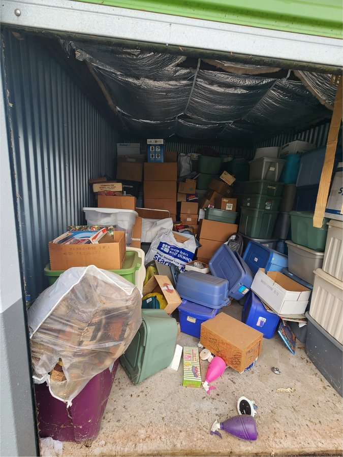 10 x 15 storage unit in Hillsborough, NJ