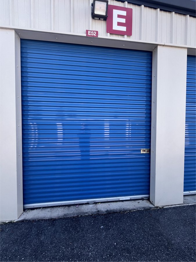 10 x 10 storage unit in Tampa, FL