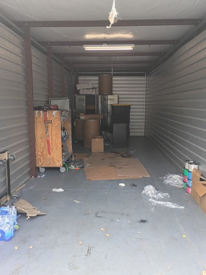10 x 30 storage unit in Brown Deer, WI