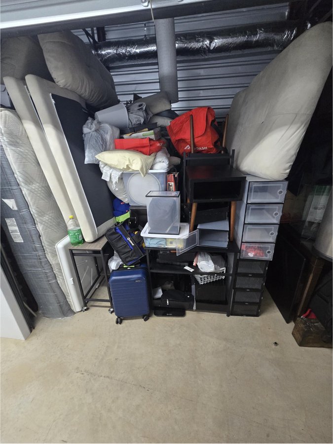 10 x 10 storage unit in Marietta, GA