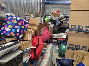 10 x 20 storage unit in Jacksonville, FL