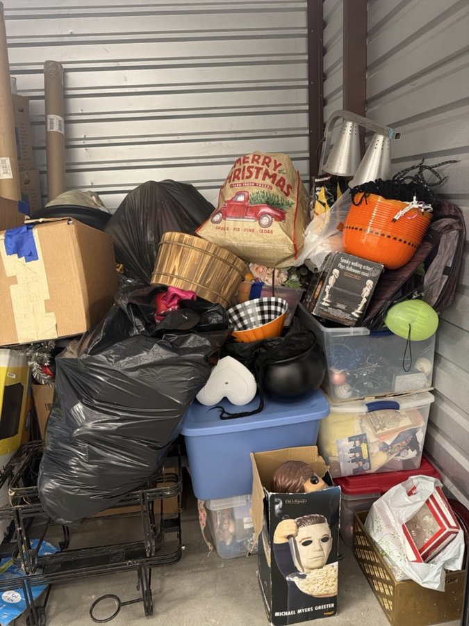 7 x 10 storage unit in Antioch, CA