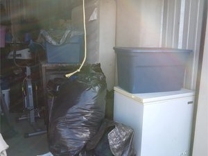 10 x 15 storage unit in Waterbury, CT