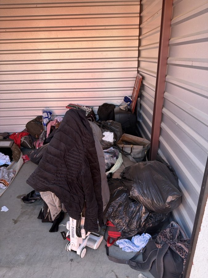 10 x 10 storage unit in Oakley, CA