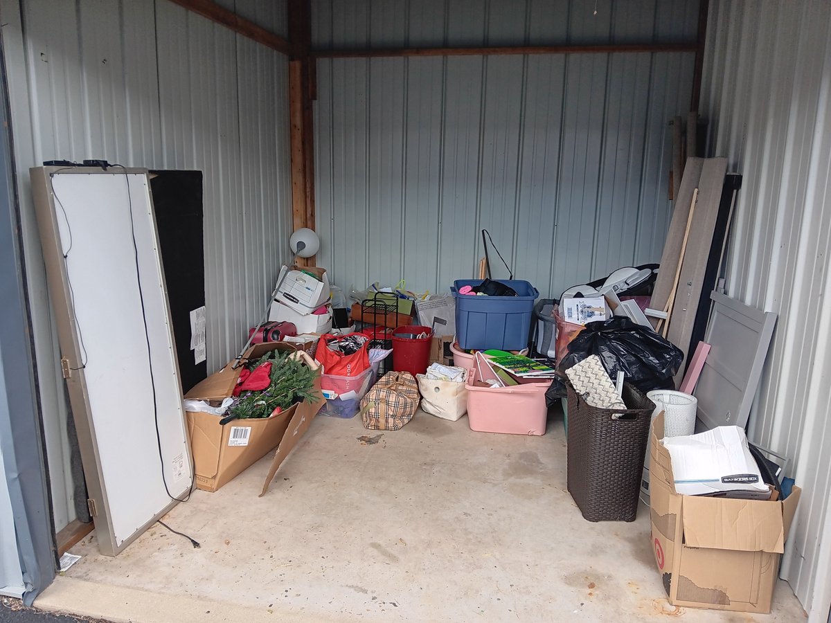 10 x 10 storage unit in Milwaukee, WI