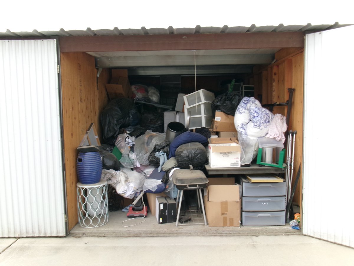 10 x 15 storage unit in Fresno, CA