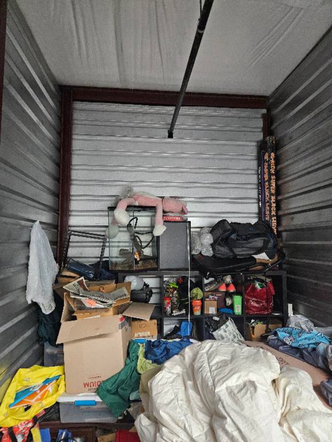 7 x 10 storage unit in Dallas, TX