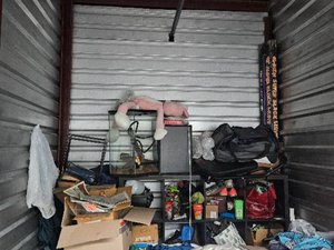 7 x 10 storage unit in Dallas, TX