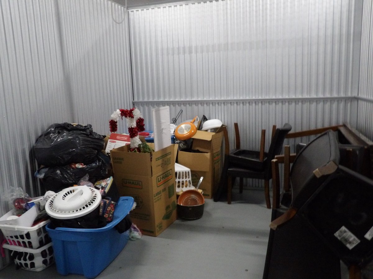 10 x 10 storage unit in Biloxi, MS