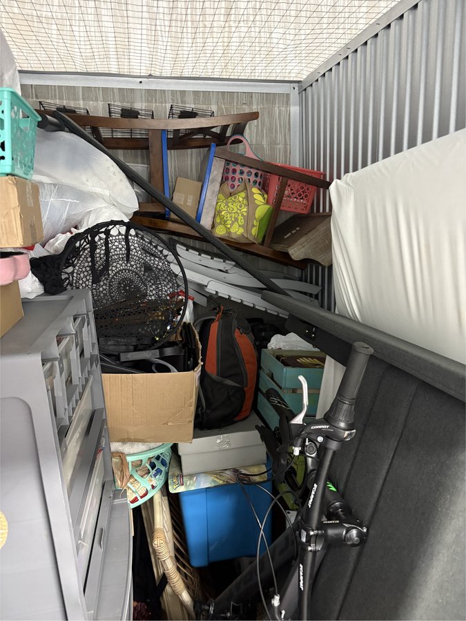 5 x 10 storage unit in Palm Harbor, FL