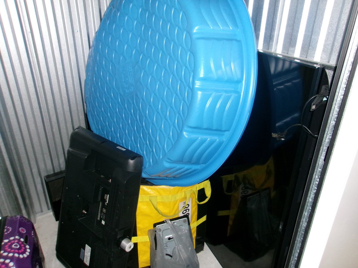 5 x 5 storage unit in Miami, FL