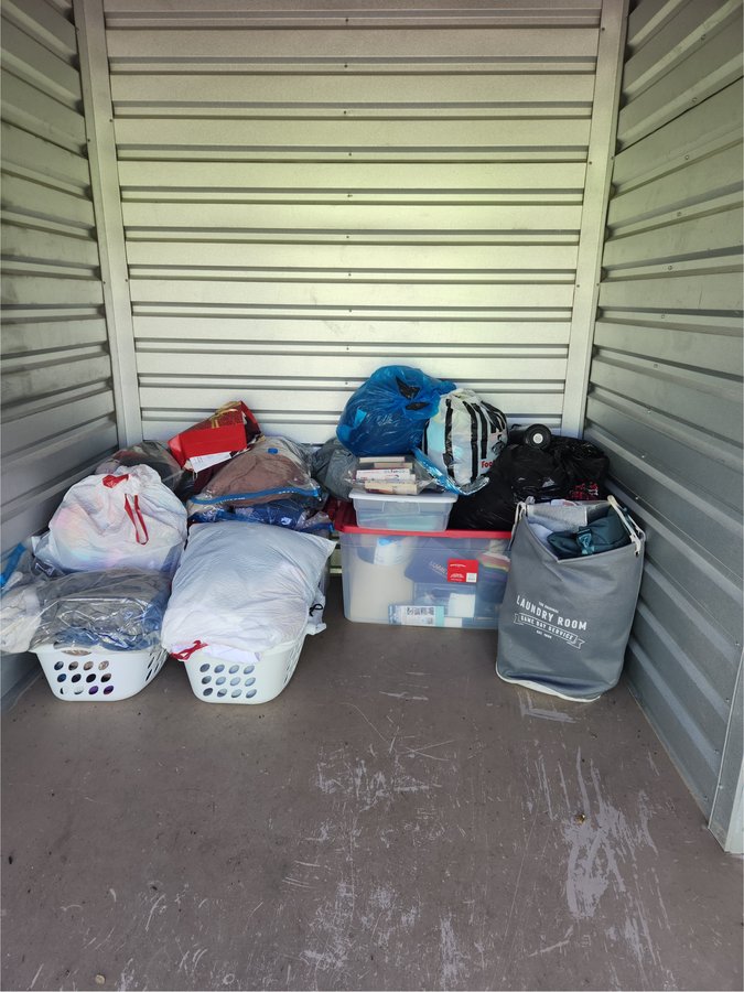 10 x 7 storage unit in Port St Lucie, FL