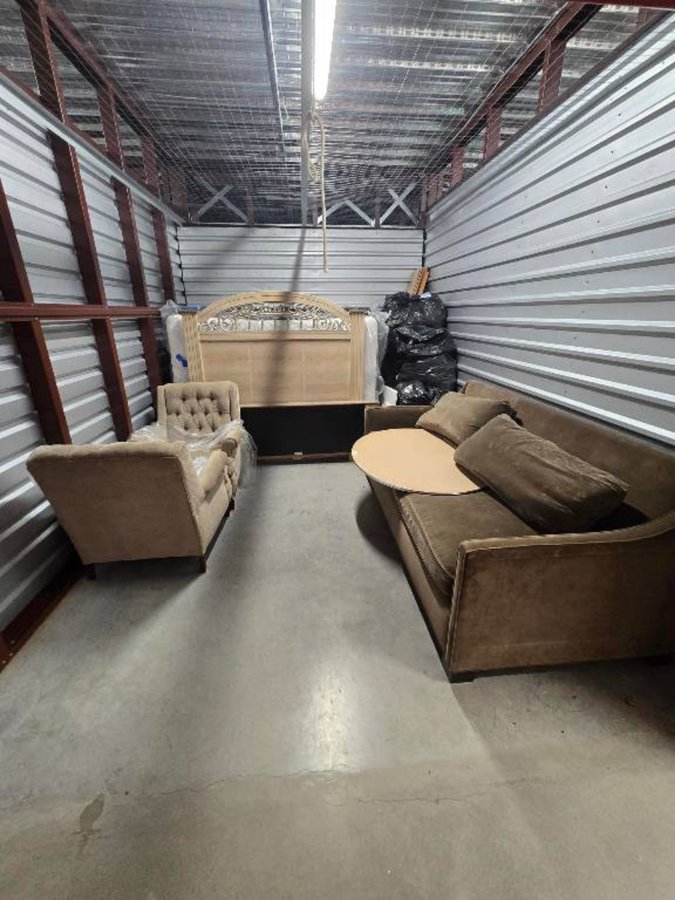 10 x 15 storage unit in Atlanta, GA