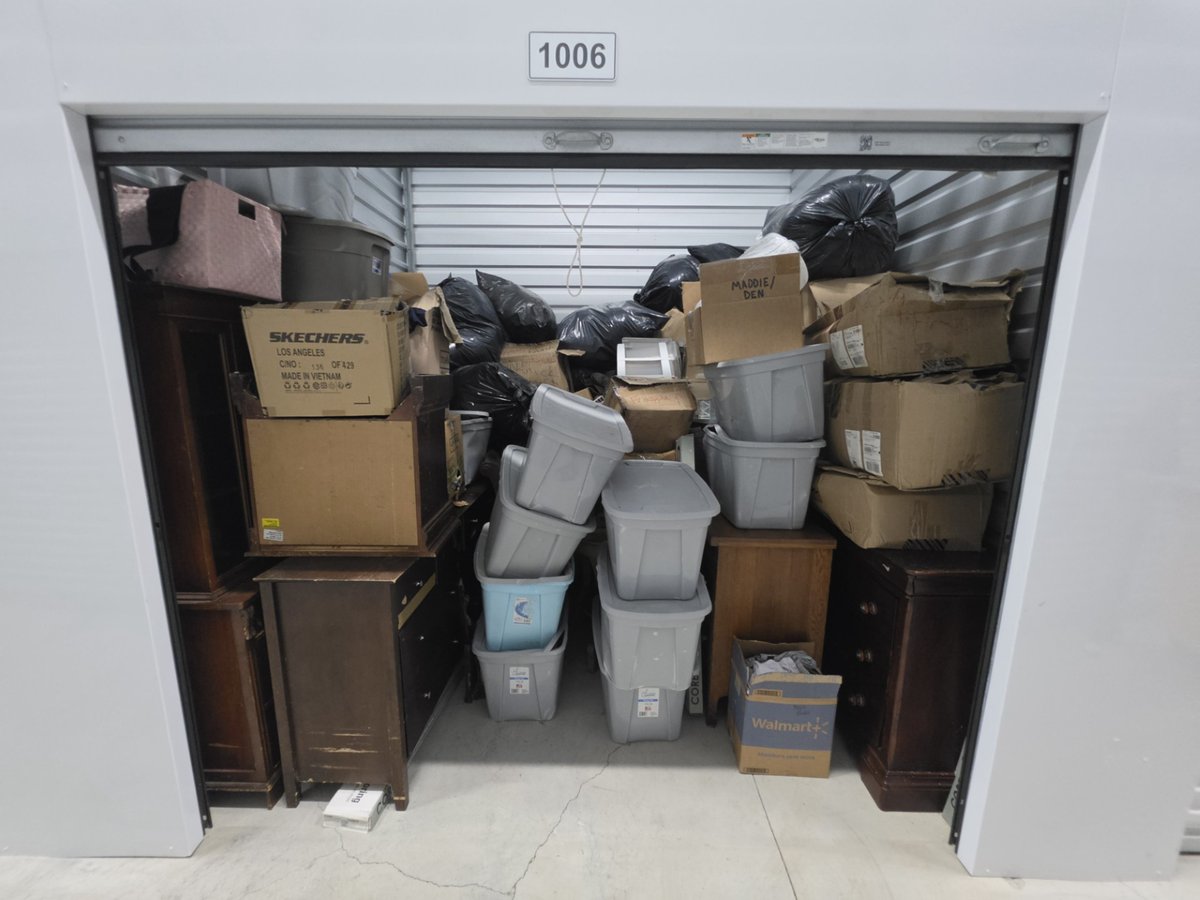 10 x 10 storage unit in Panama City, FL