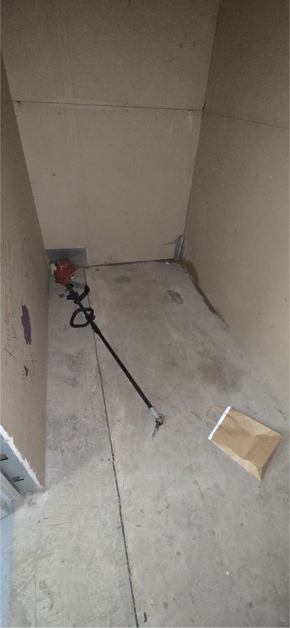 5 x 10 storage unit in Biloxi, MS