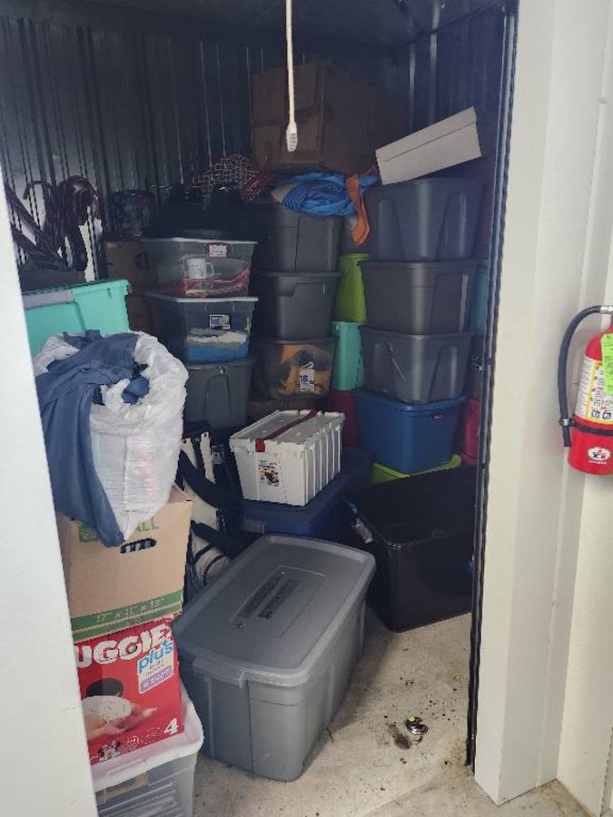 5 x 10 storage unit in Ringwoodii, IL