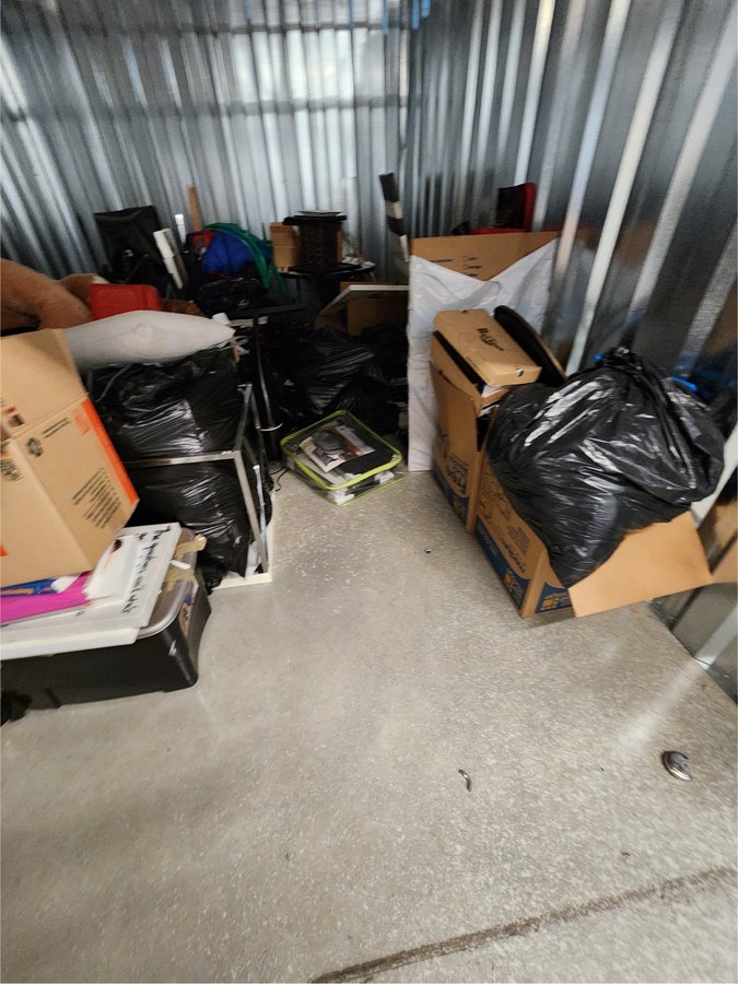 10 x 15 storage unit in Dunwoody, GA