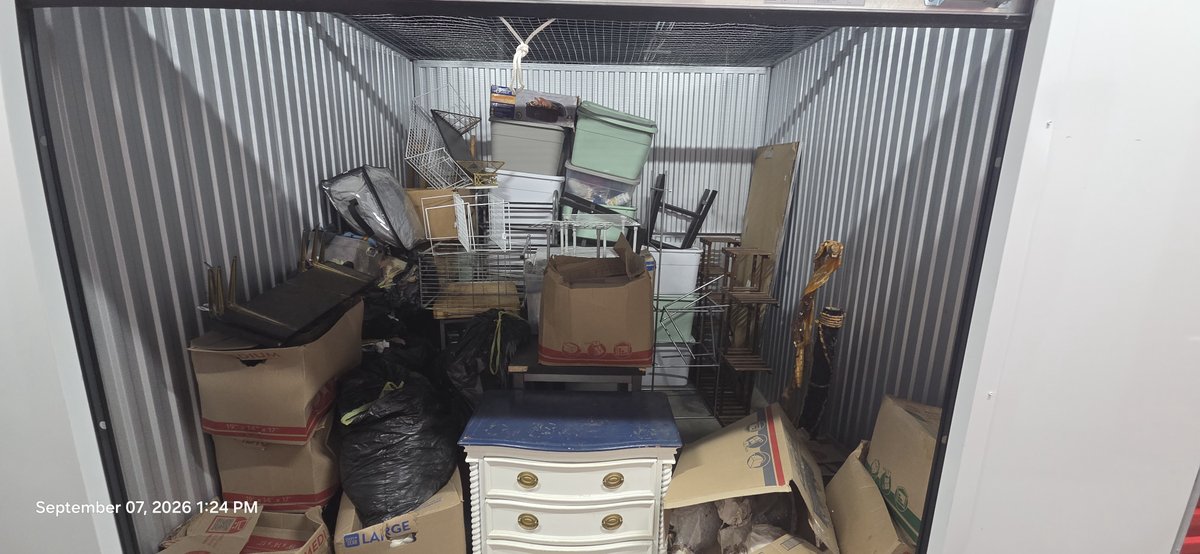 10 x 10 storage unit in Schenectady, NY