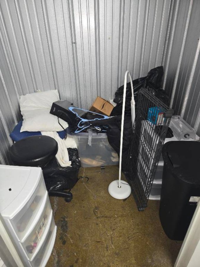 5 x 5 storage unit in Chicago, IL
