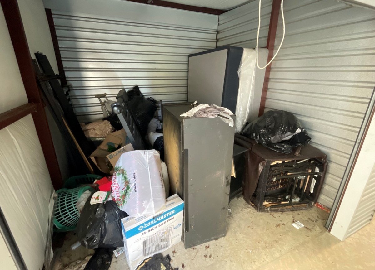 10 x 10 storage unit in Hammond, LA