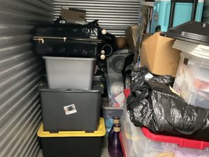 5 x 10 storage unit in Indianapolis, IN