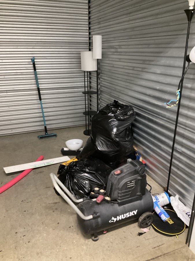 10 x 10 storage unit in Indianapolis, IN