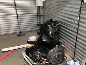 10 x 10 storage unit in Indianapolis, IN