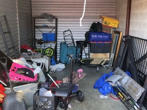 10 x 15 storage unit in Indianapolis, IN