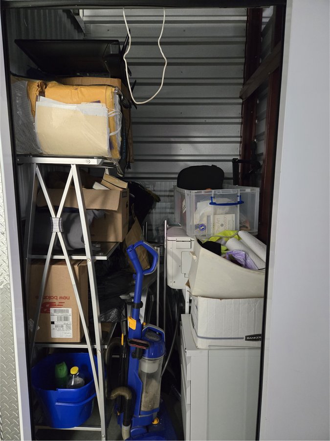 5 x 5 storage unit in Decatur, GA