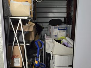 5 x 5 storage unit in Decatur, GA