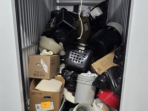 5 x 10 storage unit in Bristol, PA