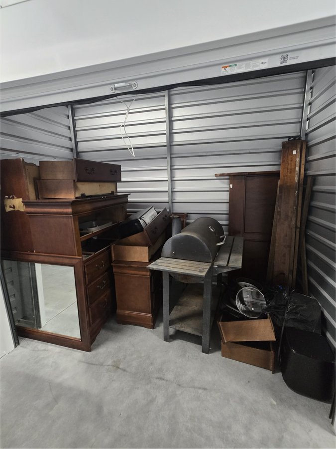 10 x 5 storage unit in Jacksonville, FL