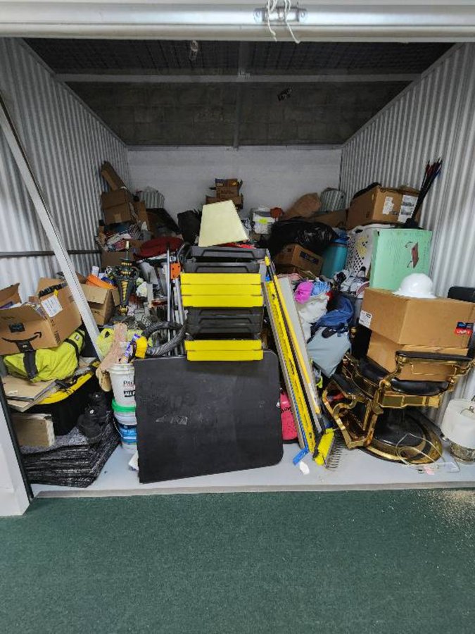 10 x 10 storage unit in Wesley Chapel, FL