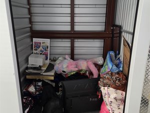 5 x 5 storage unit in Decatur, GA