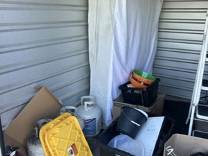 10 x 10 storage unit in Aurora, CO