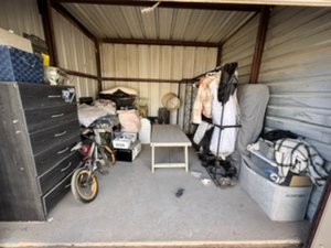 10 x 10 storage unit in Carlsbad, NM