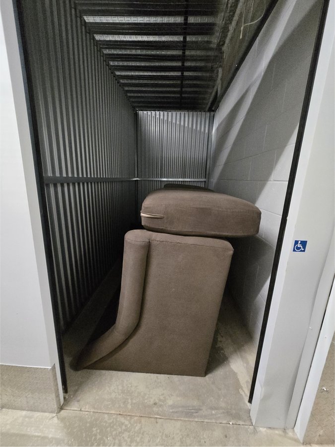 5 x 10 storage unit in Pittsburgh, PA