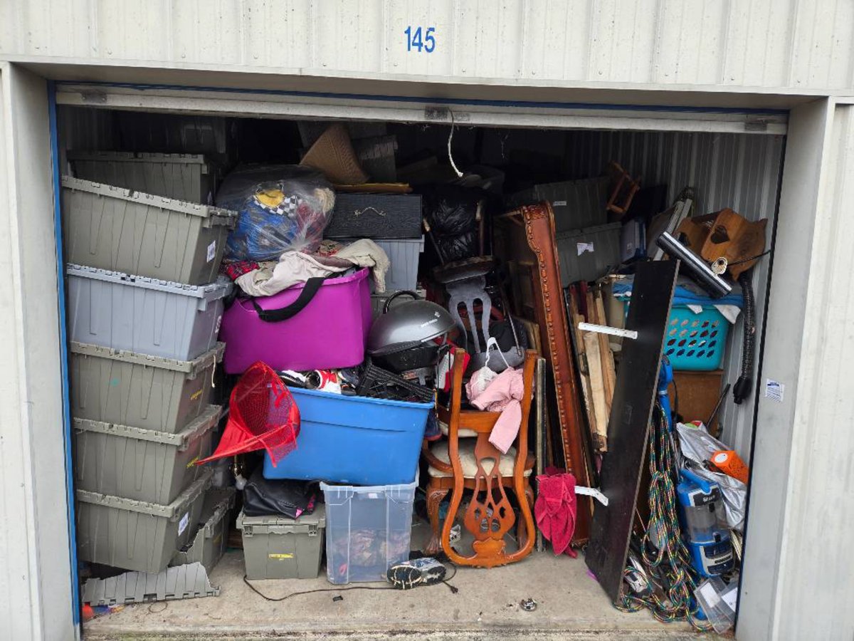 10 x 10 storage unit in Seymour, IN