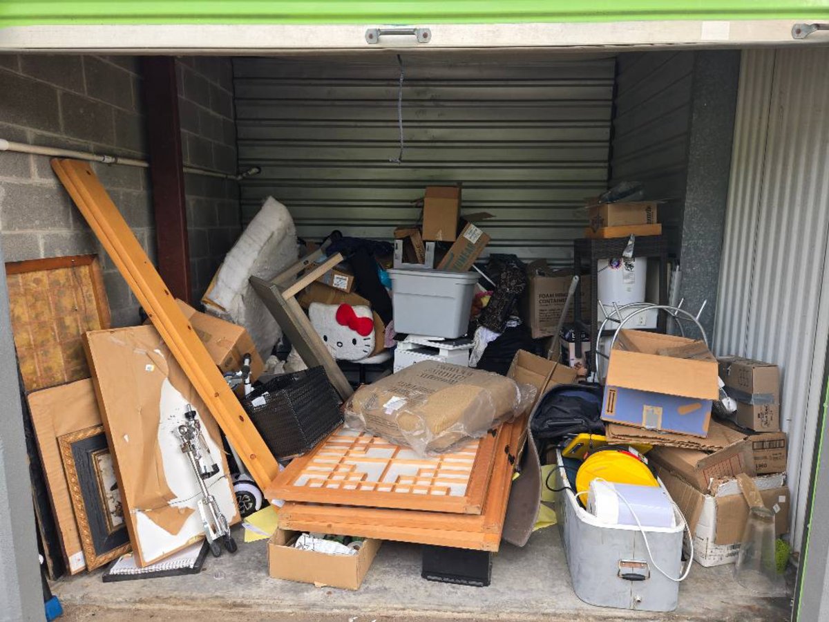 10 x 10 storage unit in Dallas, TX