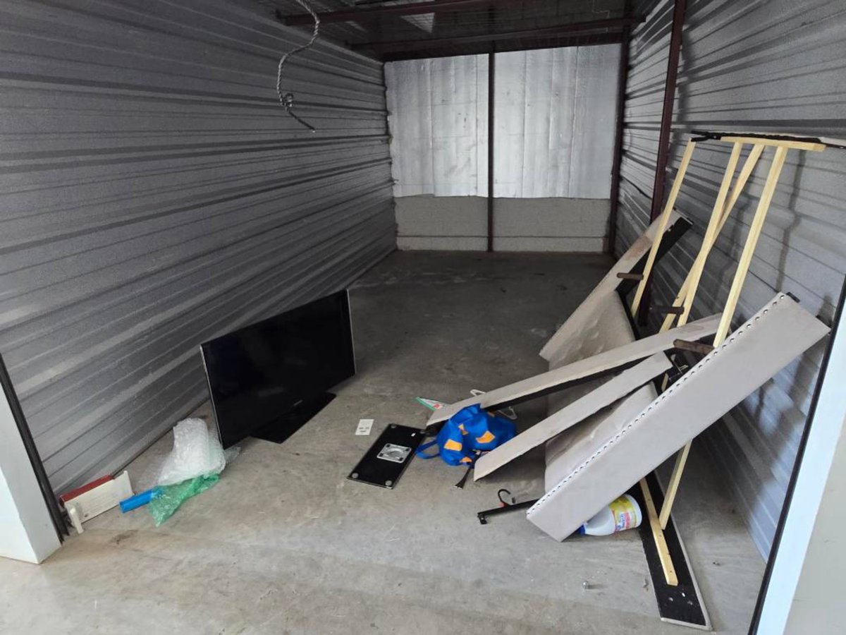 10 x 20 storage unit in Plano, TX