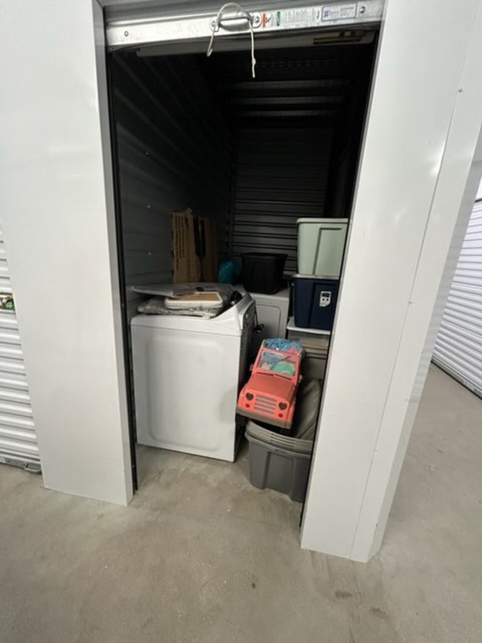 5 x 10 storage unit in San Antonio, TX