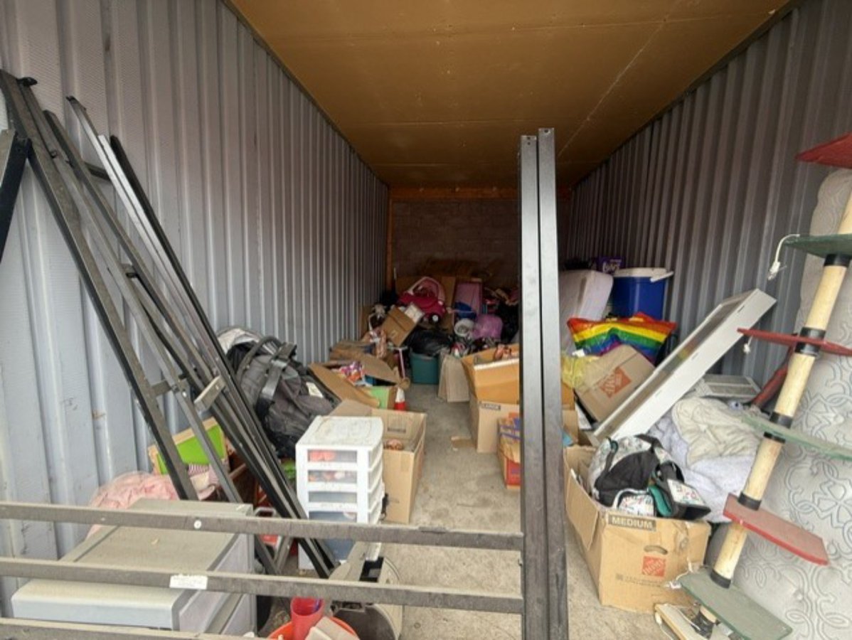 10 x 20 storage unit in Englewood, CO