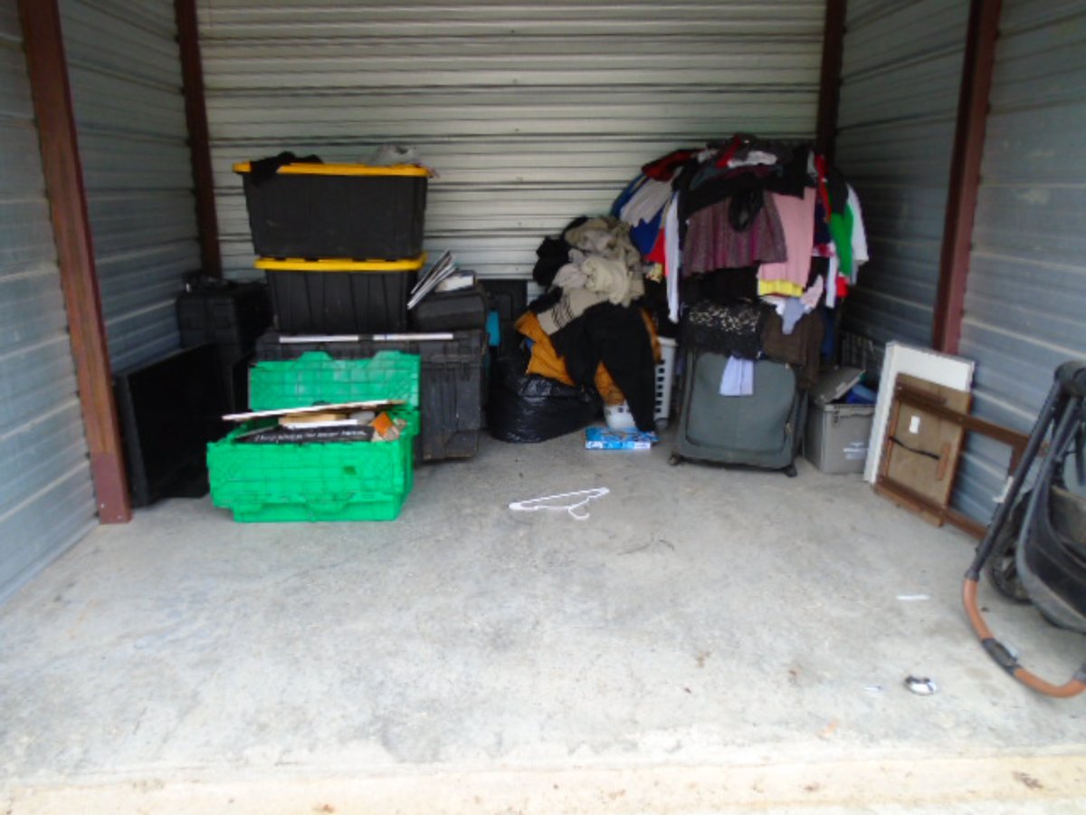 10 x 10 storage unit in Kansas City, MO