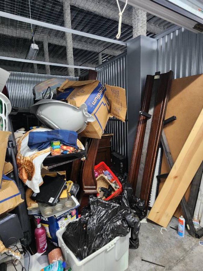 10 x 15 storage unit in Houston, TX