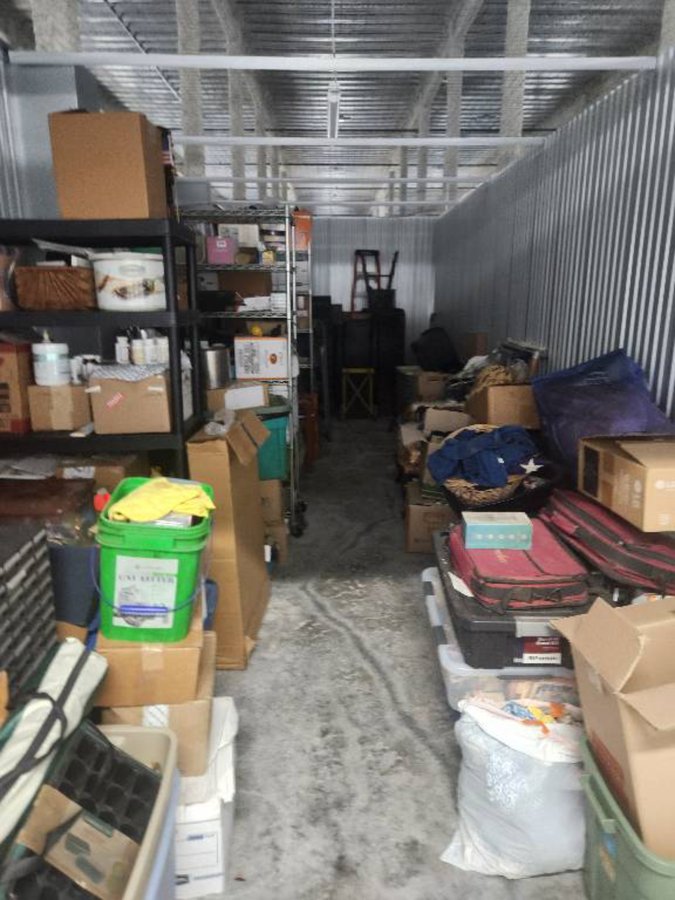 10 x 30 storage unit in Houston, TX
