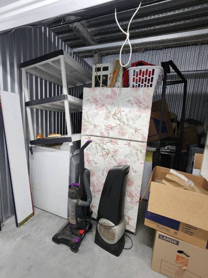 10 x 10 storage unit in Houston, TX