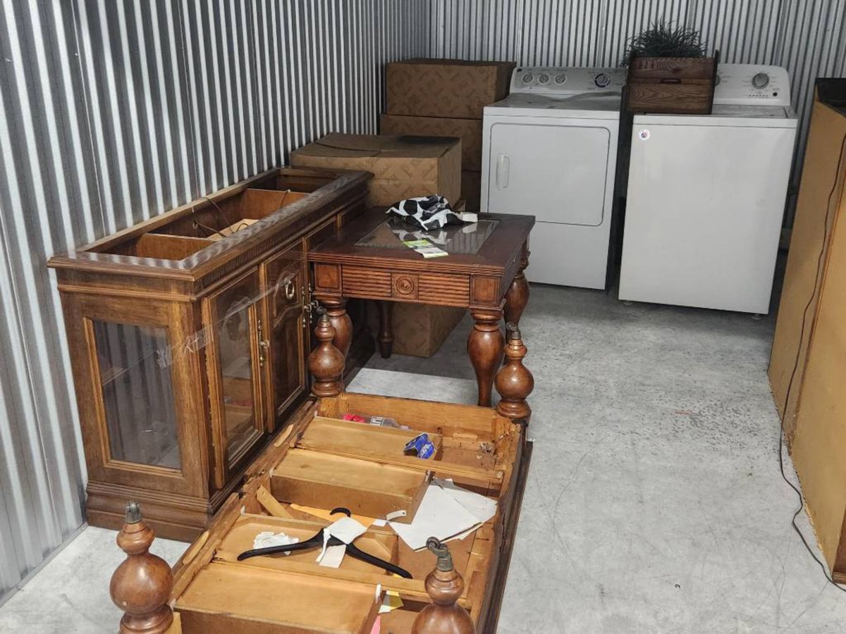 10 x 15 storage unit in Houston, TX