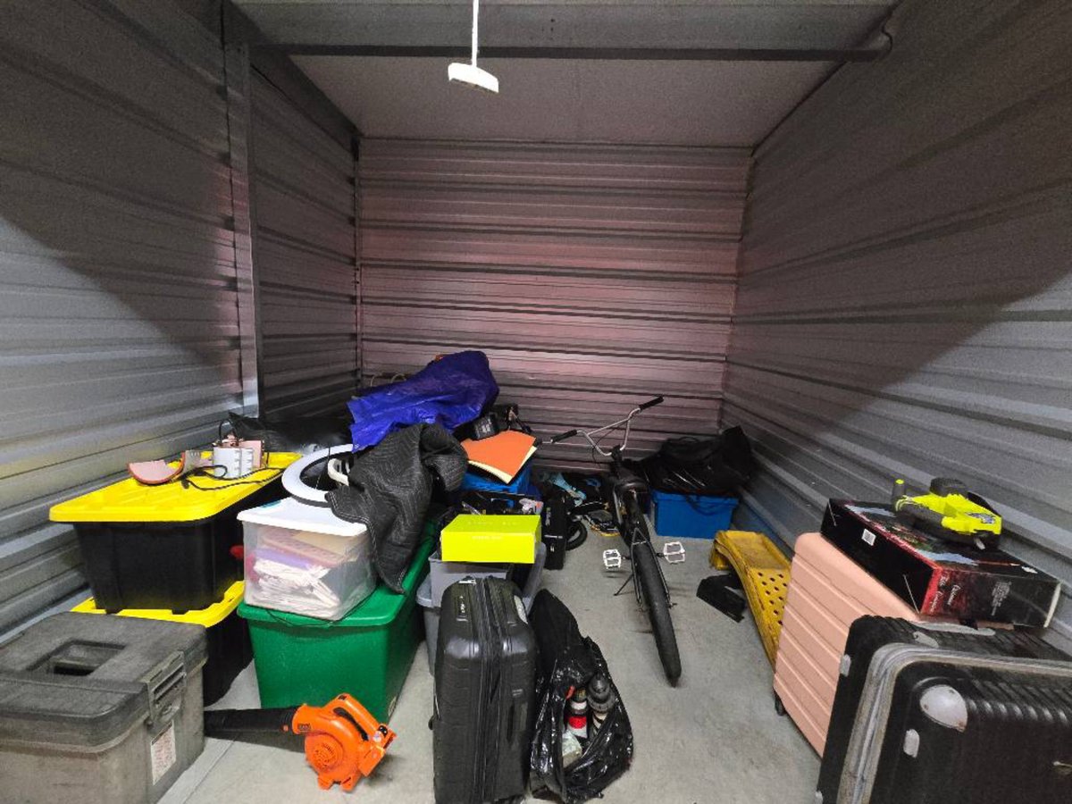 10 x 10 storage unit in Richmond, VA