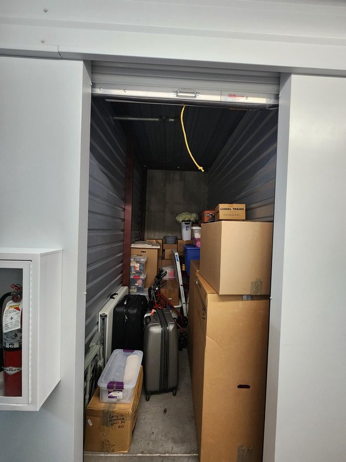 5 x 10 storage unit in Scottsdale, AZ