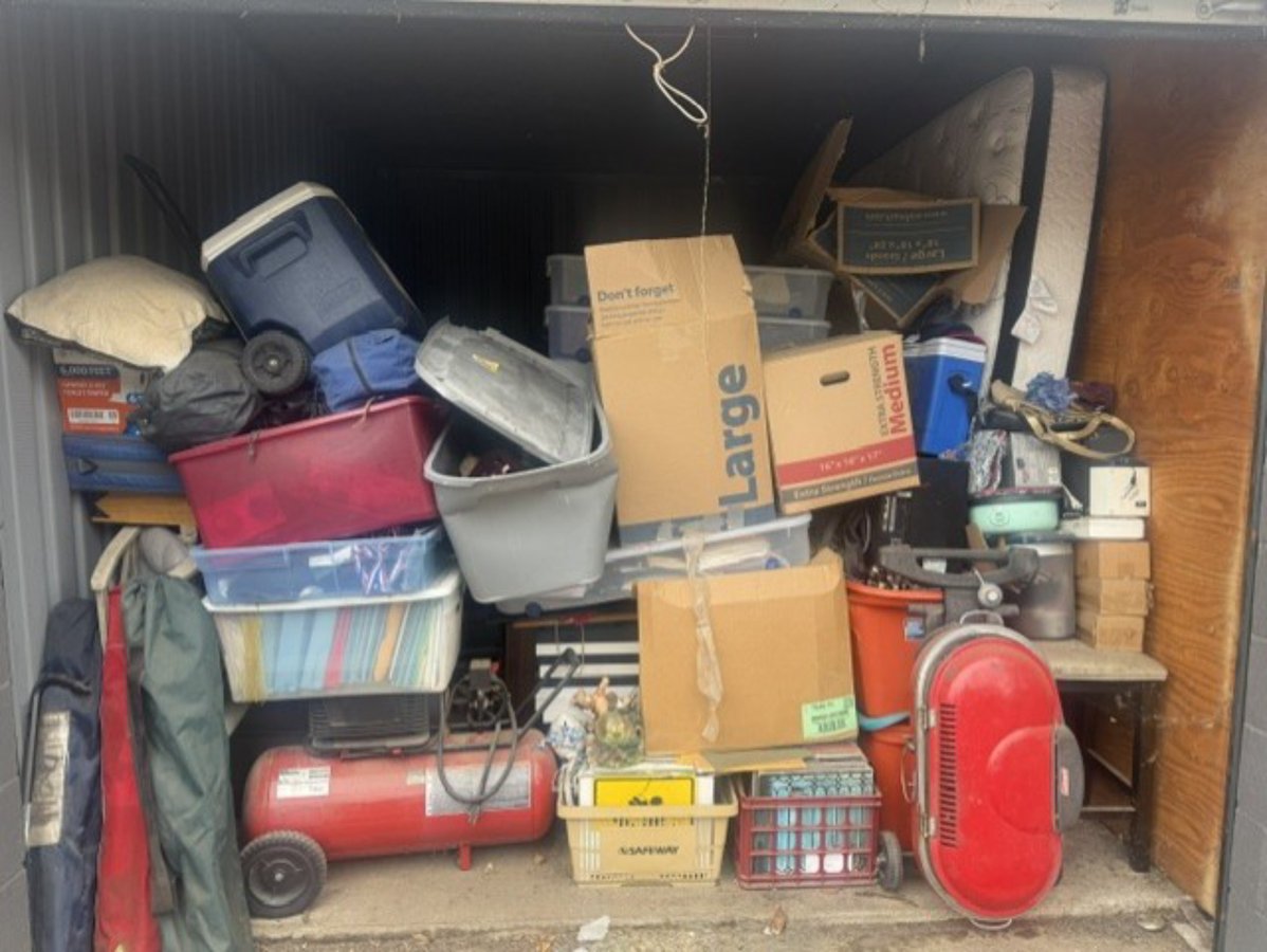 10 x 15 storage unit in Englewood, CO